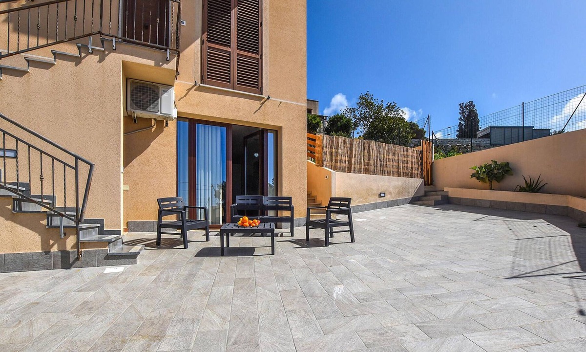 Custonaci Apartment | Gorgeous apartment in Custonaci