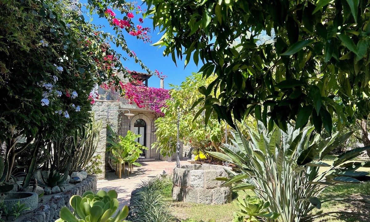 Panza House | "Greta's cottage" with pool and whirlpool