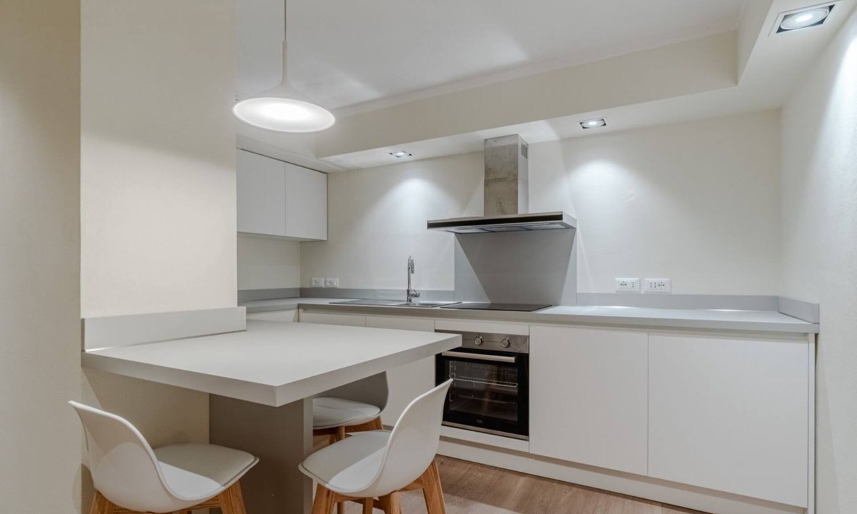 Sant'Ilario Apartment | GuestHost - 80 sqm apartment for 3 people, located on the ground floor (steps required for access). Just a 6-minute drive from Caprafico Beach, the accommodation is in Nervi, one of the most charming districts of Genoa, known for its parks, historic vill