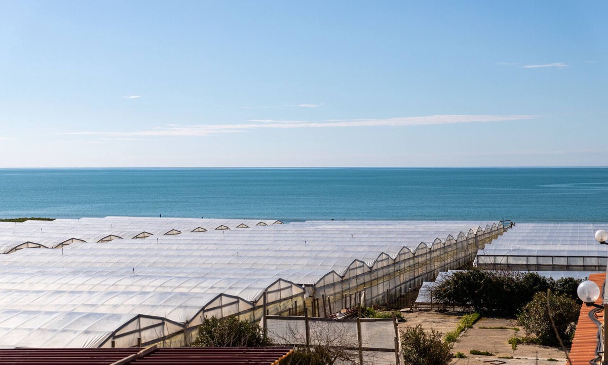 Acate Apartment | Holiday Apartment with sea views, close to the Beach with Terrace