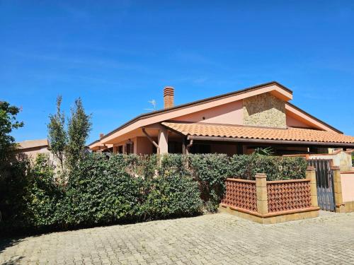 Solfarelli House | Holiday Home Villa mit Wasserblick by Interhome
