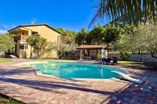Mitogio House | Holiday Home in Sicily with Private Pool