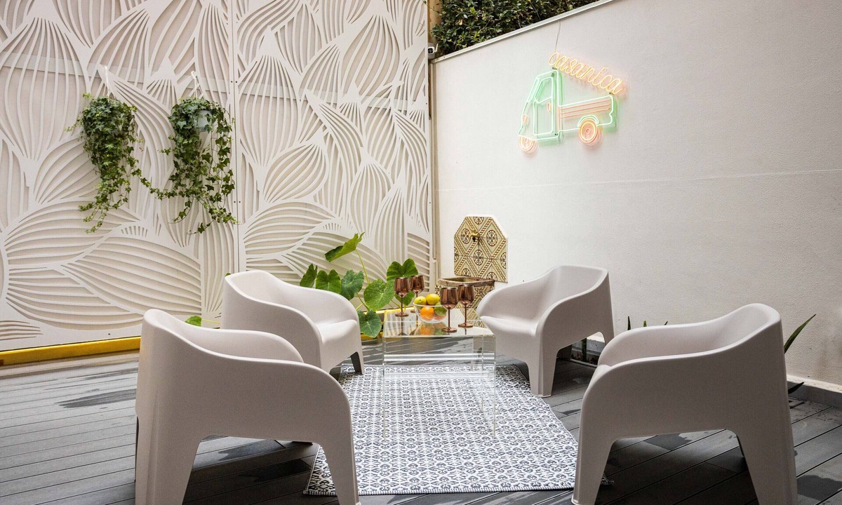 Palermo House | Holiday Home 'Casanica2' with Shared Terrace & Wi-Fi