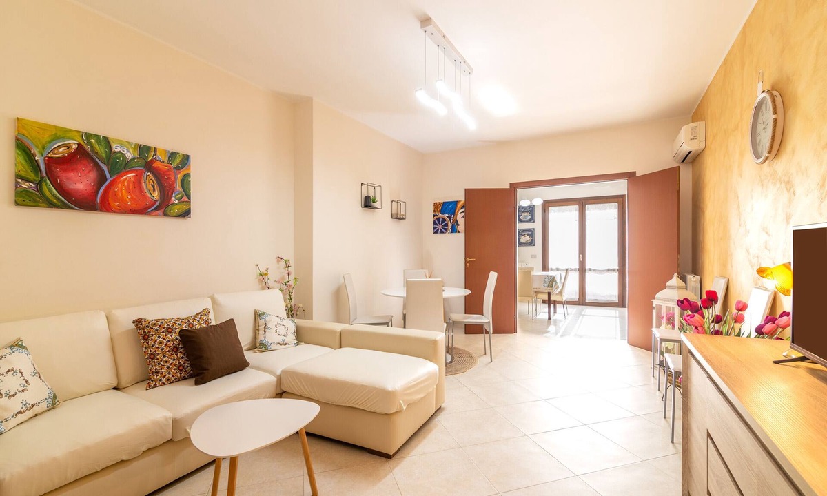 Trapani House | Holiday Home "CJ Sea Home" near the Beach with Sea View, Shared Terrace & Wi-Fi