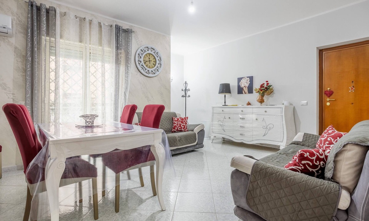 Villabate House | Holiday Home 'La Casa Di Anna' with Sea View, Wi-Fi and Air Conditioning