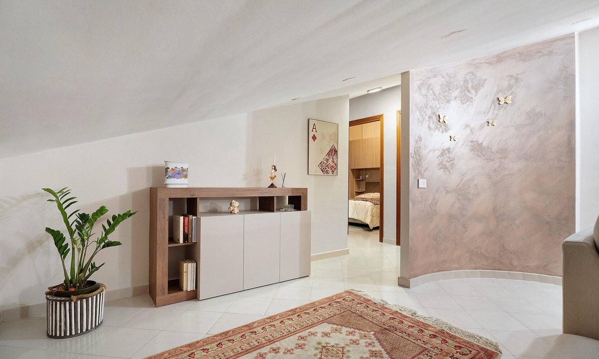 Avellino House | Holiday Home 'La Tana Del Lupo' with Mountain View, Wi-Fi and Air Conditioning