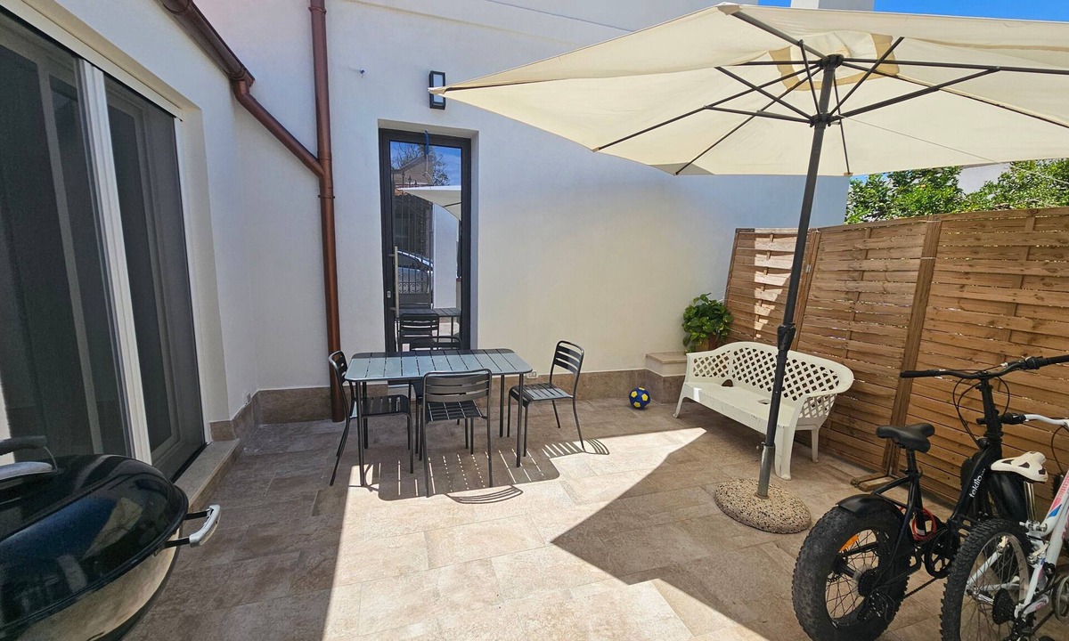 Marinella di Selinunte House | Holiday Home "Teseo Holiday" with Private Terrace and Wi-Fi