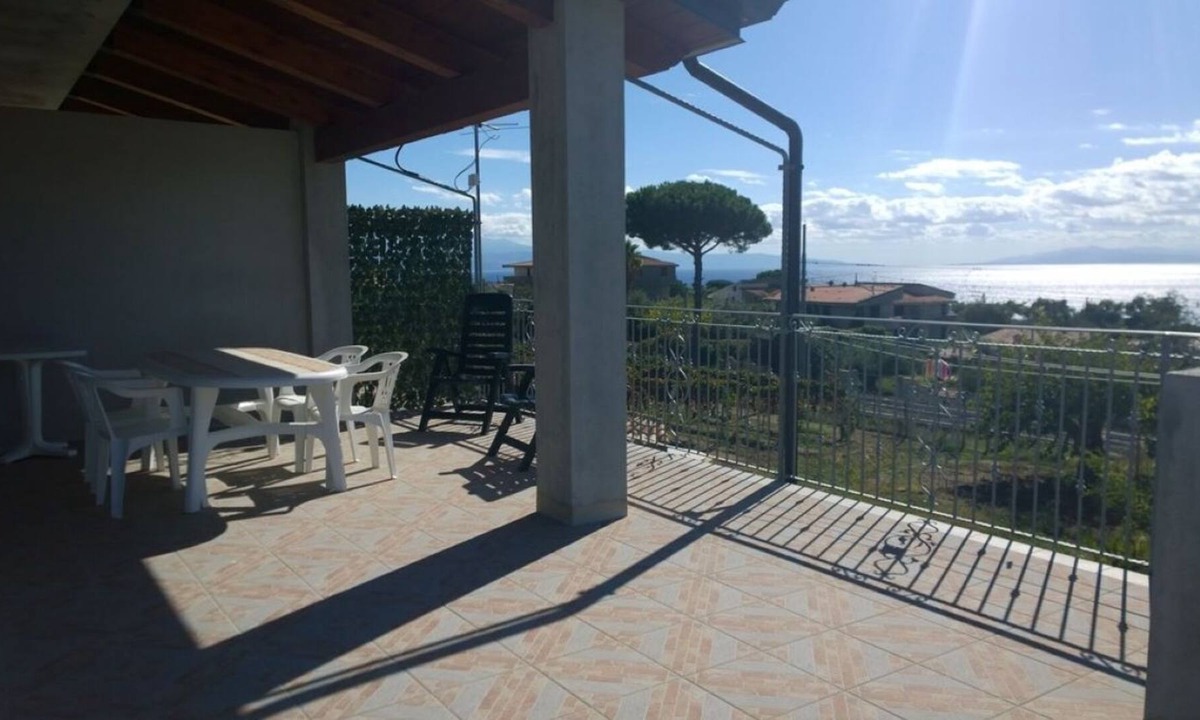 Ricadi Villa | Holiday homes The cliff of Capo at Capo Vaticano in a panoramic position
