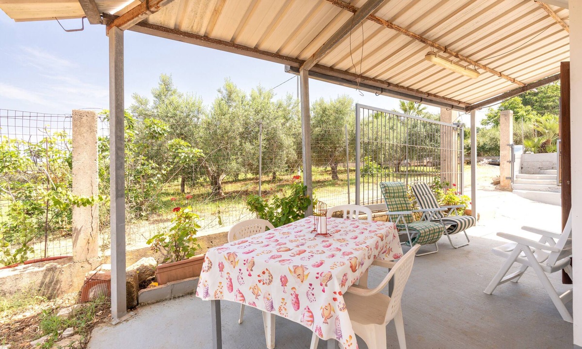Scopello House | Holiday Home "Villetta Nzina" with Private Garden