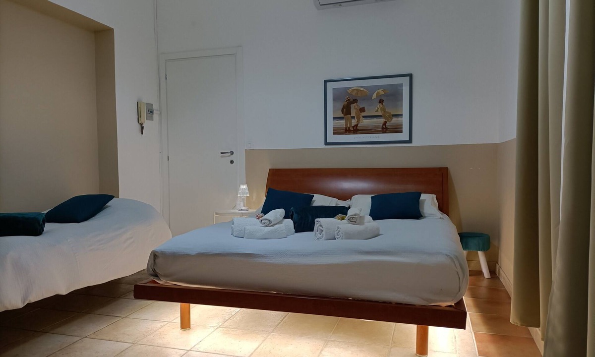 Diano Marina House | Holiday Sea 1 Vacation Home with Garden, Balcony, and Free Parking