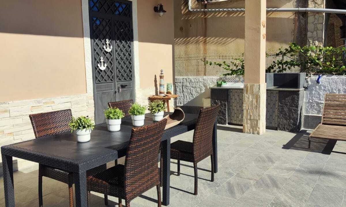 Vaccarizzo House | Holiday villa in the Vaccarizzo area