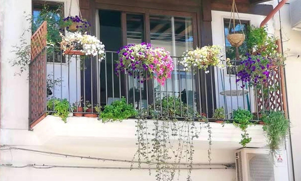 Pozzallo Apartment | Homerez - Beautiful appartement for 4 ppl. with balcony at Pozzallo