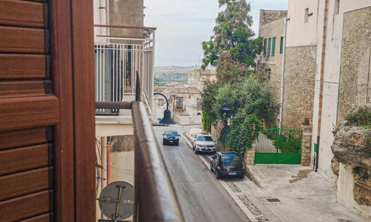 Alcamo Historic Center Apartment | Homerez - Charming apartment in Alcamo 45m² + Balcony