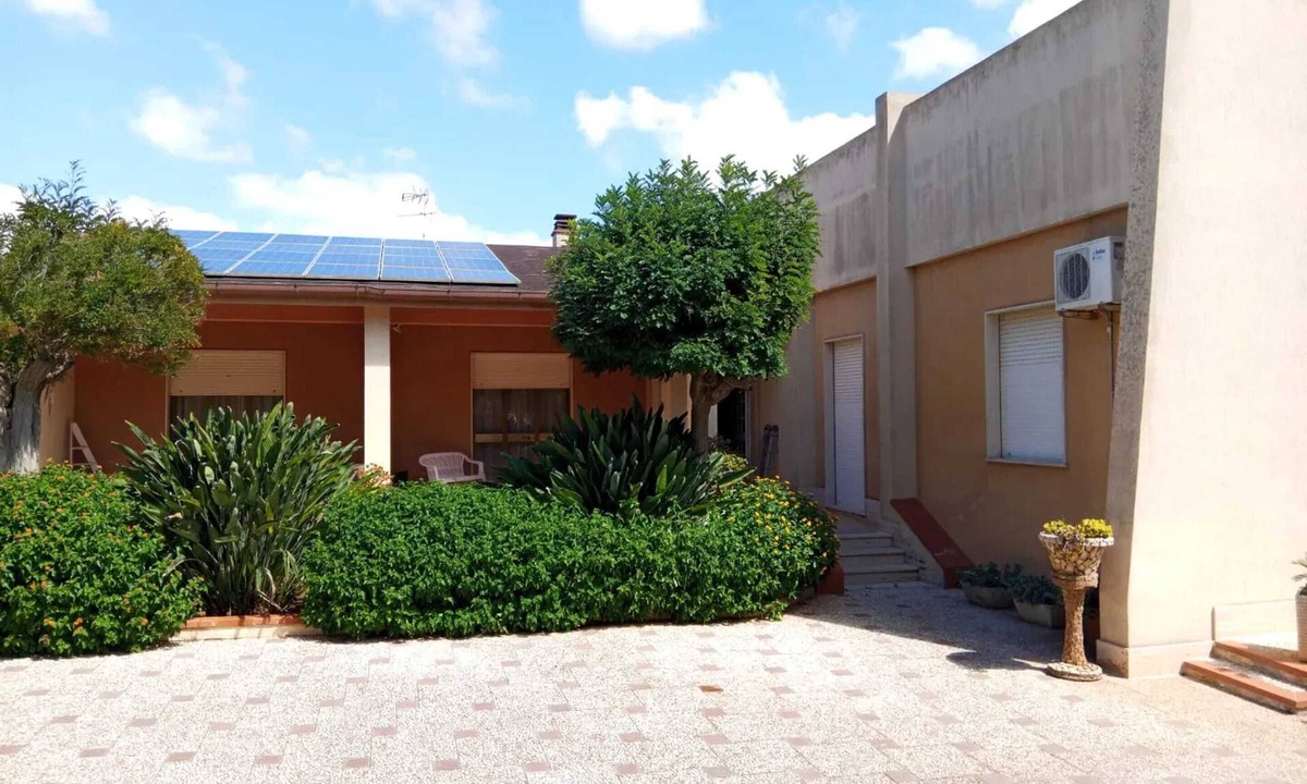 Marsala House | Homerez - Charming House in Marsala with Private Garden