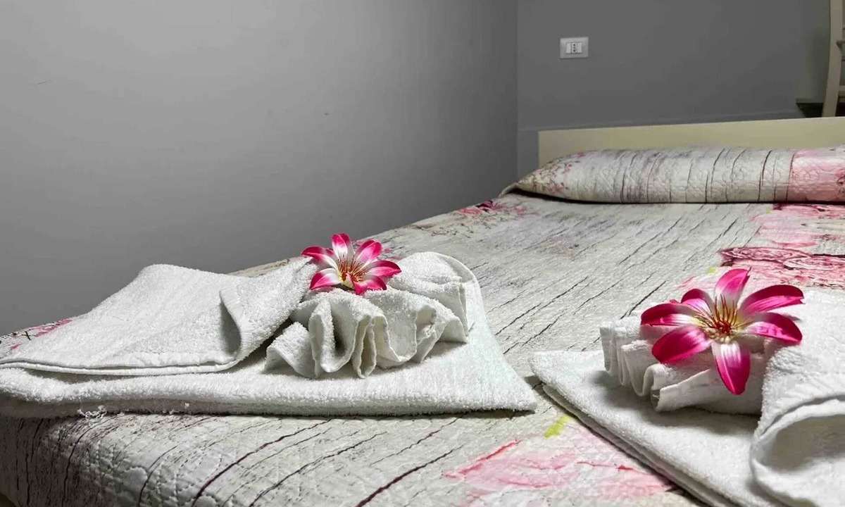 Barra Apartment | Homerez - Cosy Apartment in Napoli with Garden