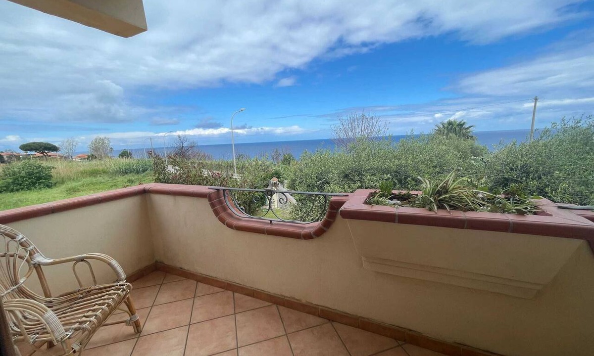 Parghelia Apartment | Homerez - House in Vibo Valentia