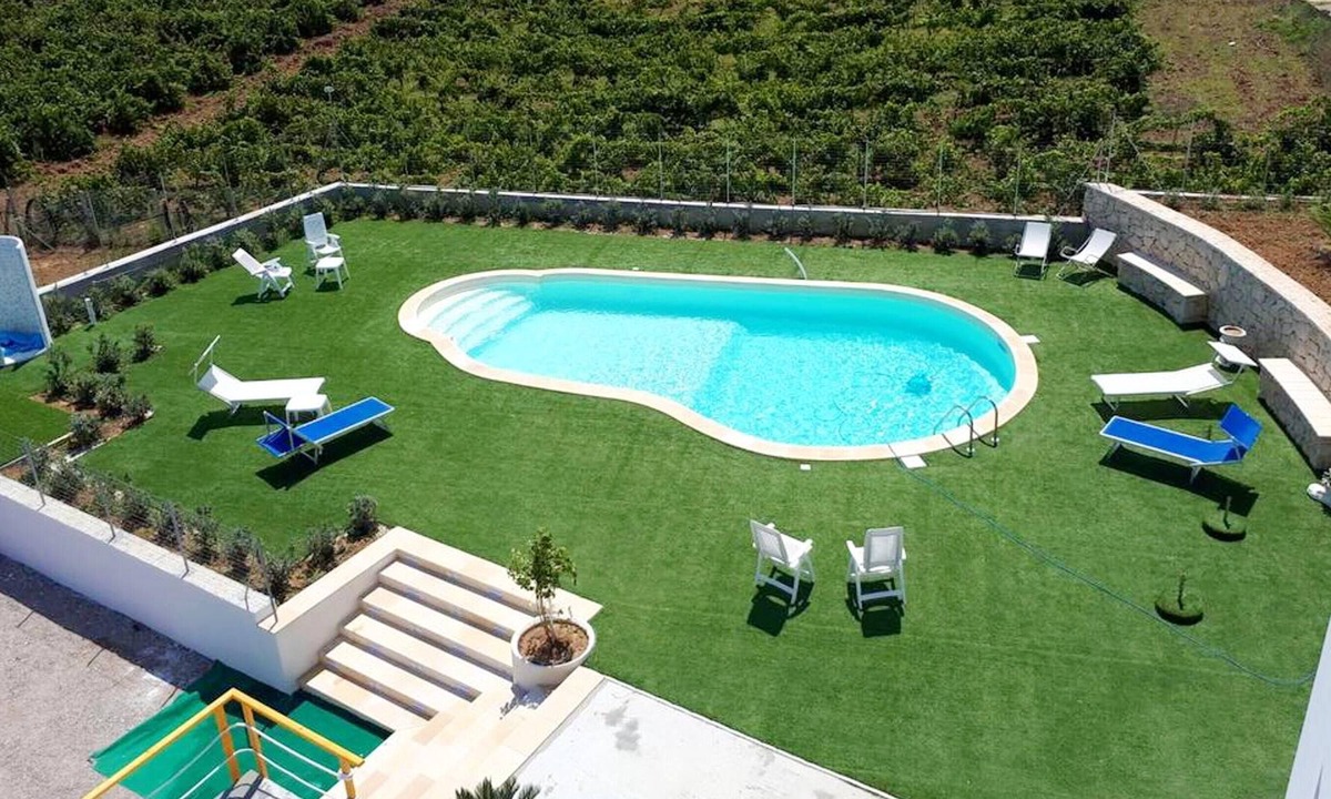 Alcamo Villa | Homerez - Villa 4 km away from the beach for 14 ppl. with shared pool at Alcamo