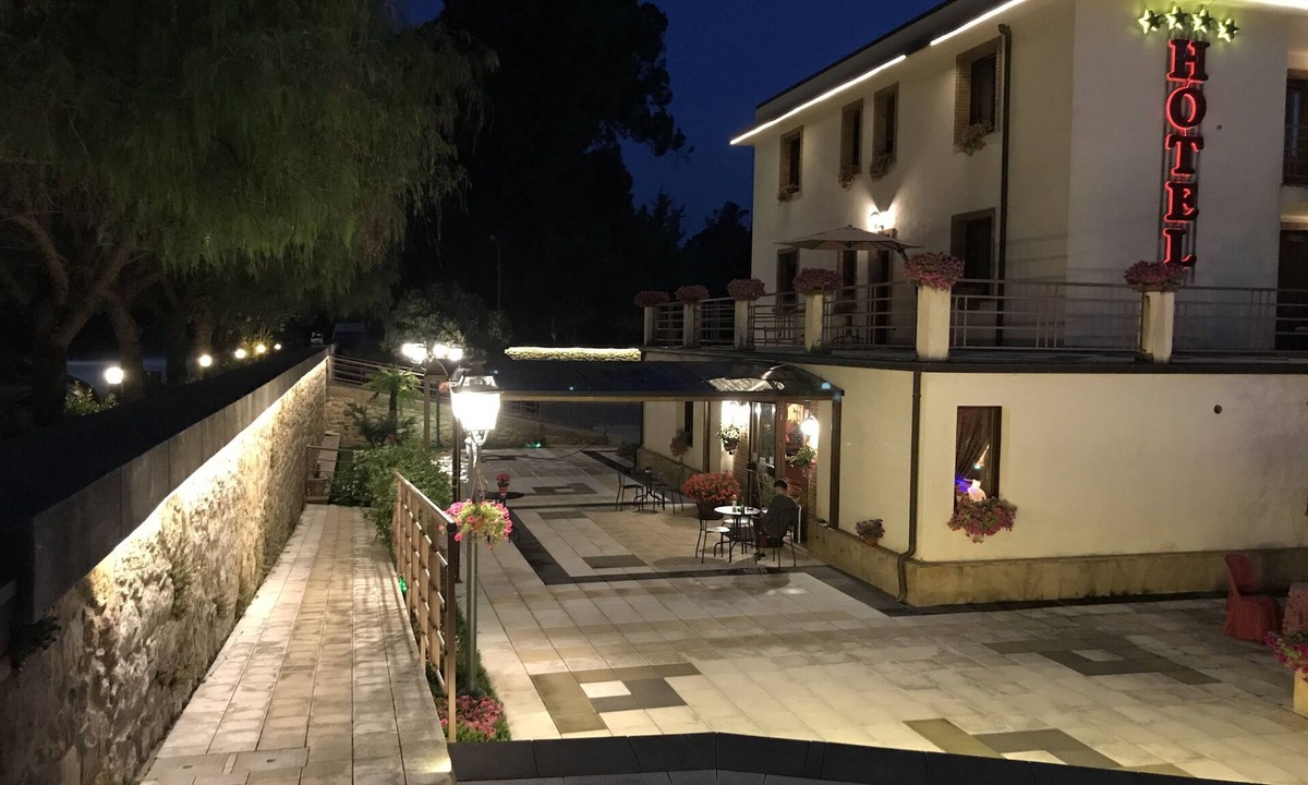 Piazza Armerina Hotel | Hotel Al Ritrovo