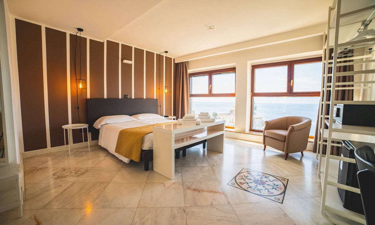 Reggio Calabria Hotel | Hotel Continental
