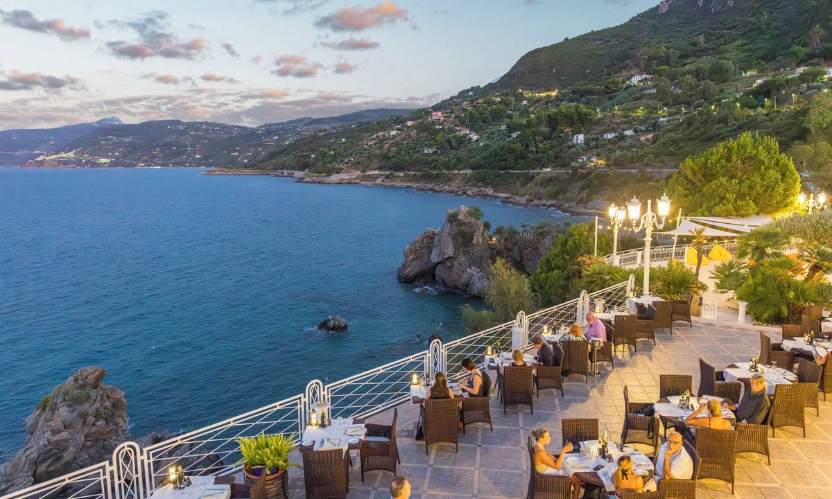Cefalu Hotel | Hotel Kalura