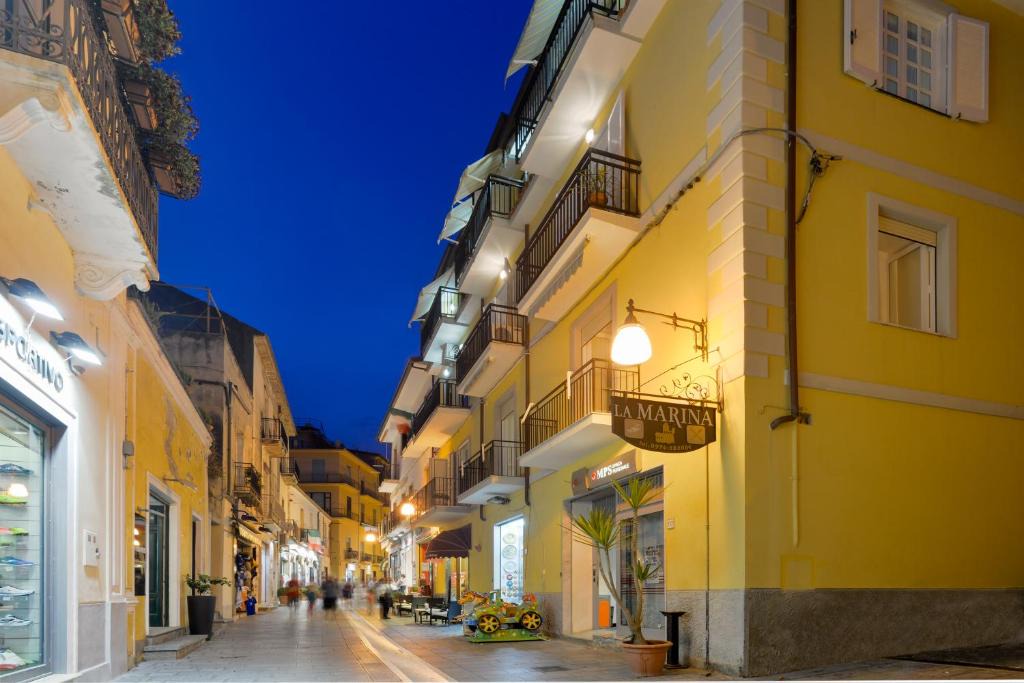 Santa Maria di Castellabate Hotel | Hotel La Marina