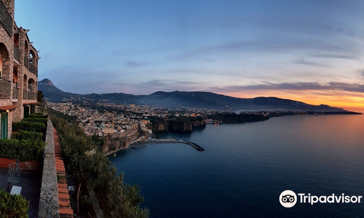 Monte Chiaro Hotel | Hotel Mega Mare