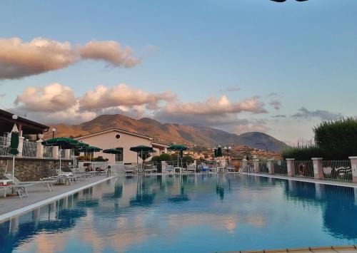 Marina di Maratea Hotel | Hotel Ristorante Borgo La Tana
