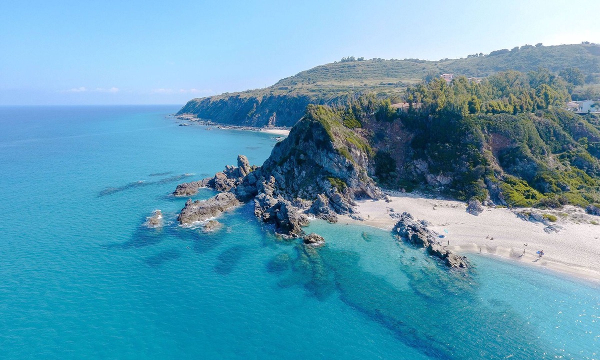 Marina di Zambrone Hotel | Hotel Scoglio del Leone