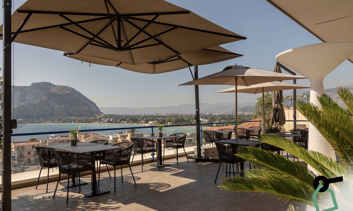 Mondello Hotel | Hotiday Mondello Beach