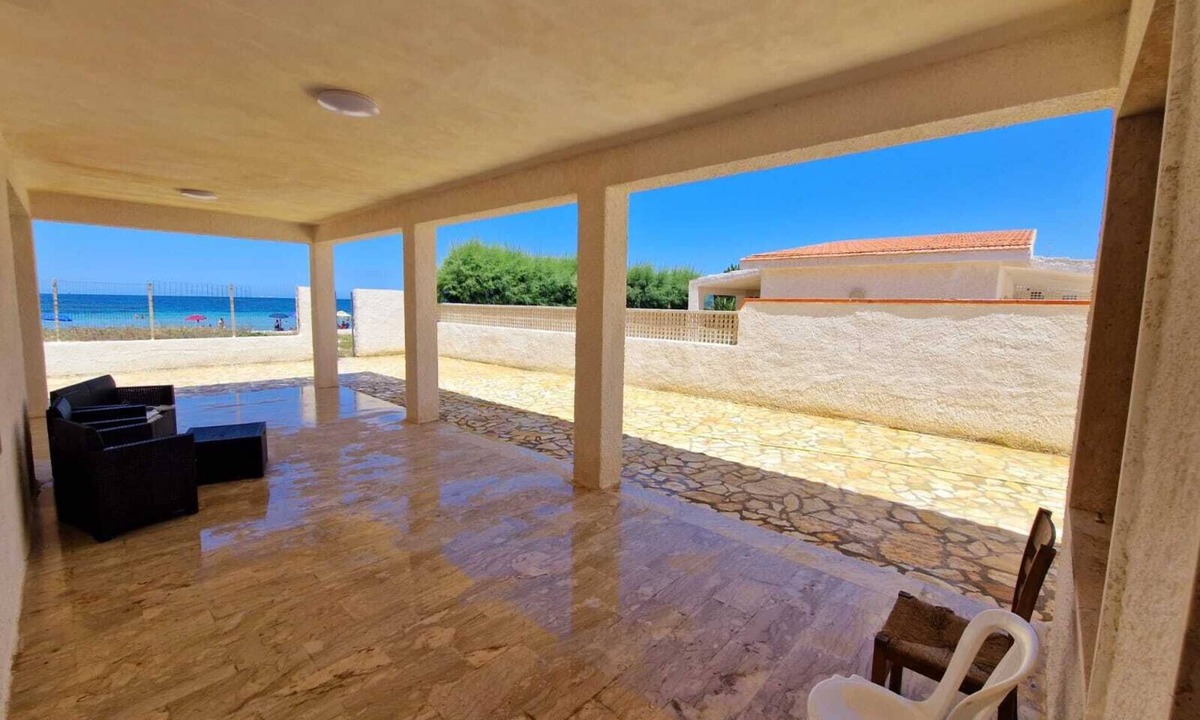 Mockarta Apartment | House kissed by the sea