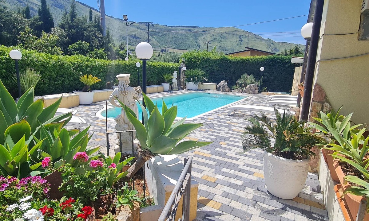 Castellammare del Golfo Villa | House/Villa Gulliver's nest, scopello, Castellammare del GolfoBig house