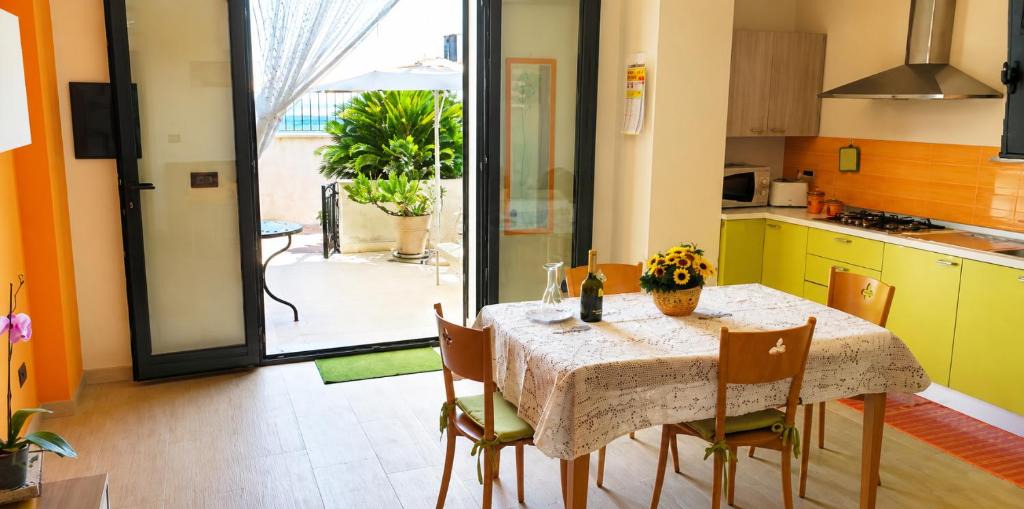 Mazzaro Apartment | I Colori di Taormina - Appartamento Arancione