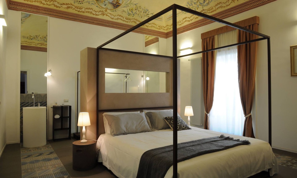 Ragusa Bed & Breakfast | Iblainsuite