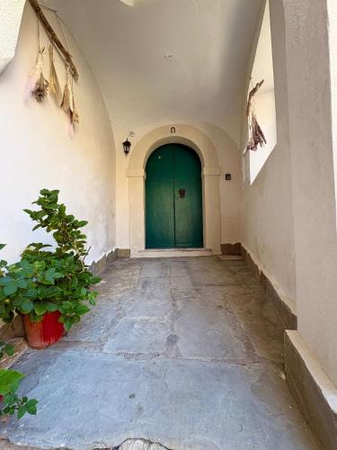 Lustra House | Il Cortiletto