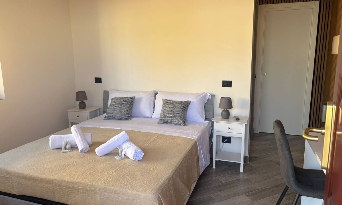 Universita House | Il Piccolo Borghetto
