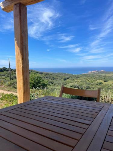 Paduledda Apartment | Isola Rossa Appartamenti vista mare in collina