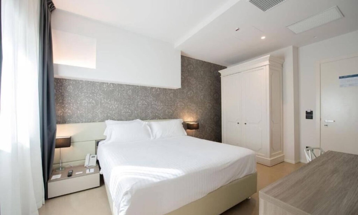 Aci Trezza Hotel | Bedroom Perfect for a Romantic Sicilian Getaway – Near Attractions