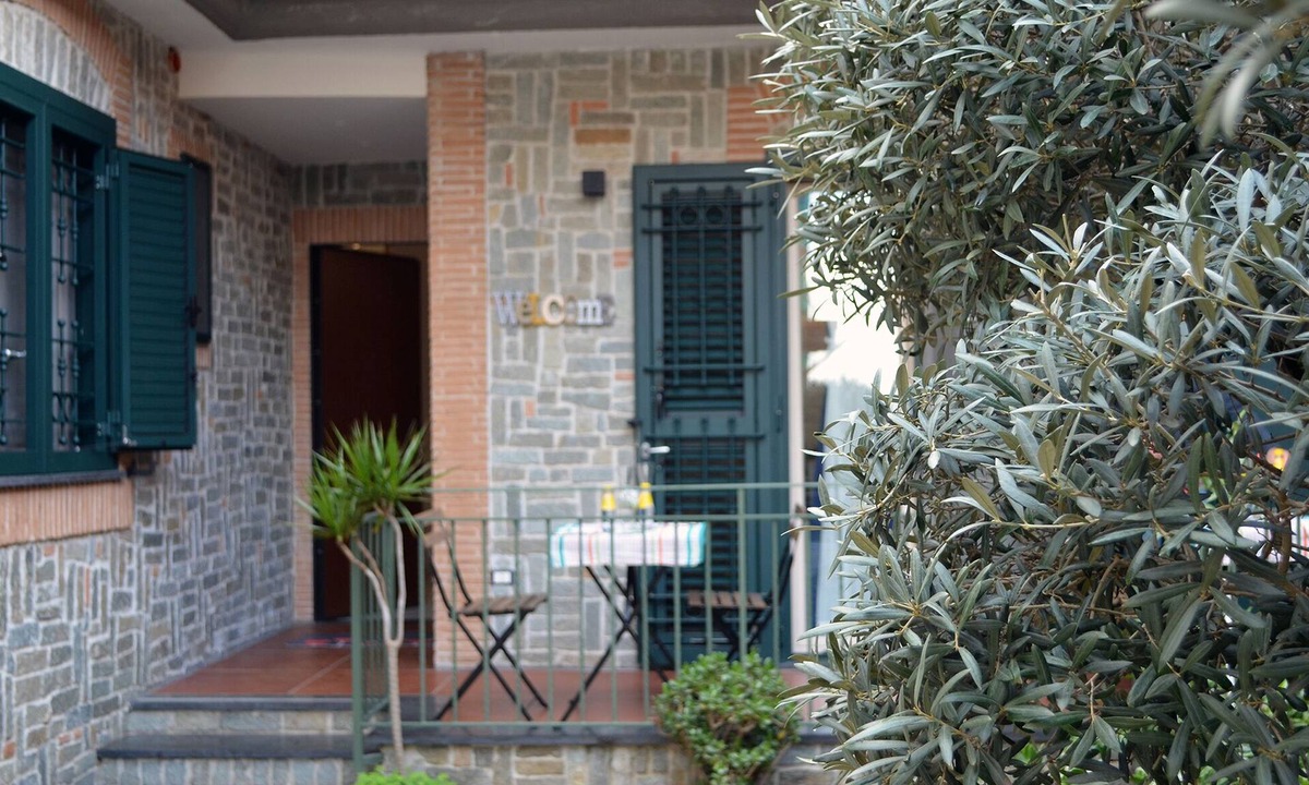 Sant'Egidio del Monte Albino Bed & Breakfast | Elegant triple room in delux apartment with parking space