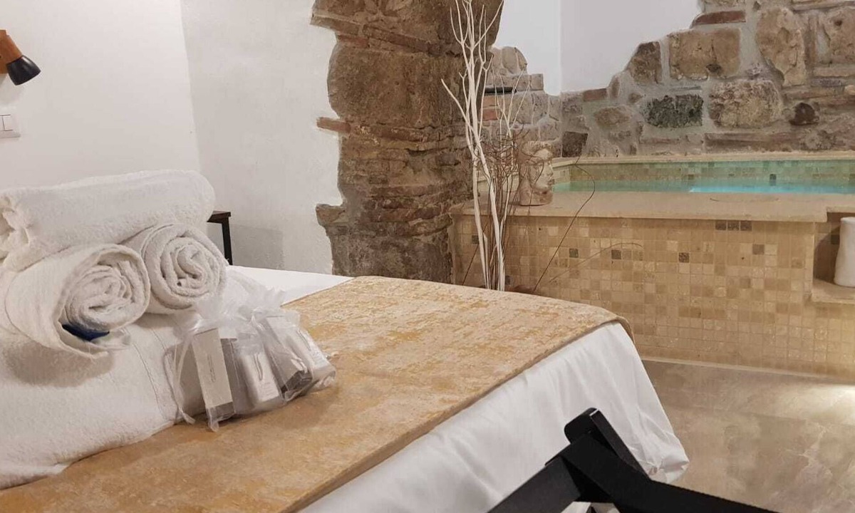 Benevento Bed & Breakfast | Janara - Arch of Trajan