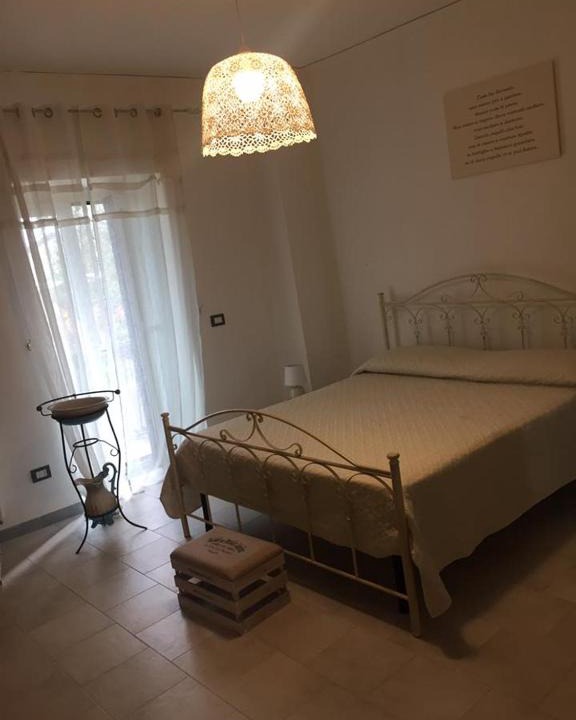 Lustra Bed & Breakfast | JOSEPHINE'S HOUSE ROOMS