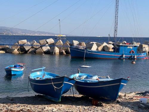 Ganzirri Apartment | La Barchetta Azzurra Casa Vacanza