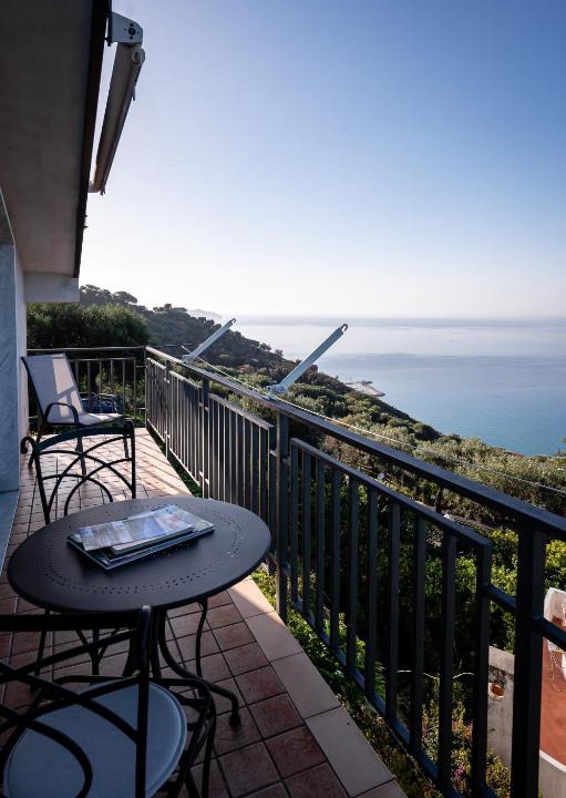 Marina di Pisciotta Apartment | La Casa del Maestro Attico