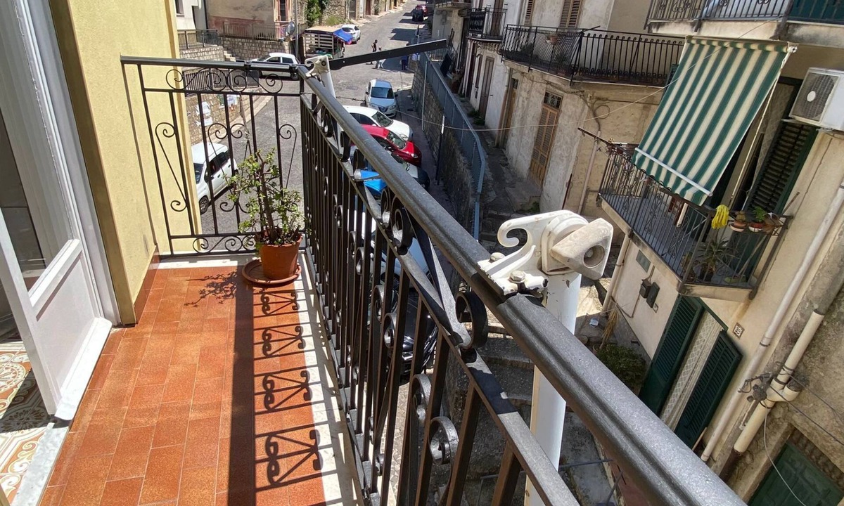 Corleone House | La Casa del Sole
