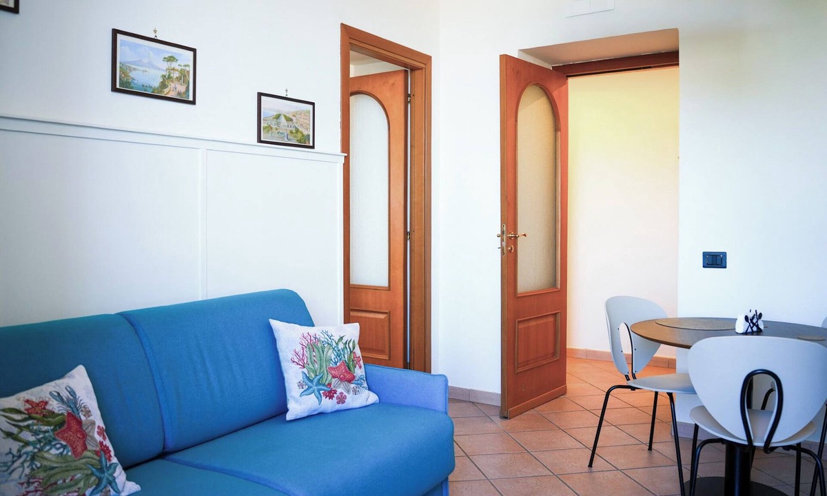 Pozzuoli Apartment | La Casa di Ivan e Giorgia