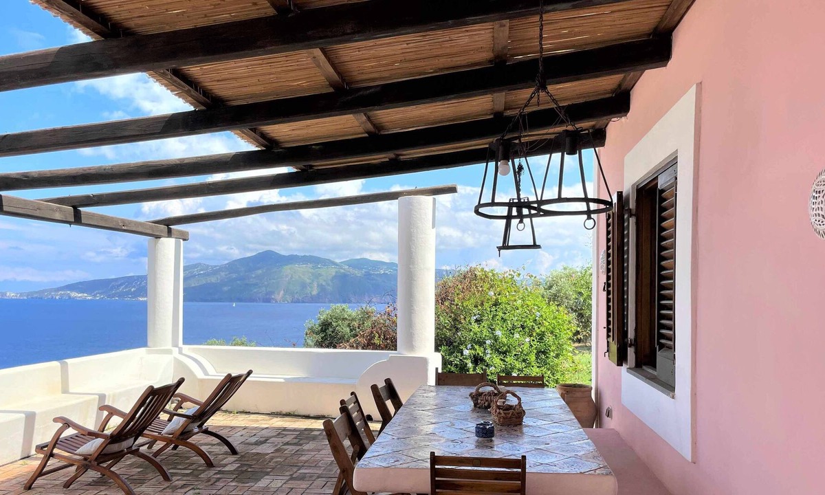 Santa Marina Salina House | La Casa Rosa, sea view terrace