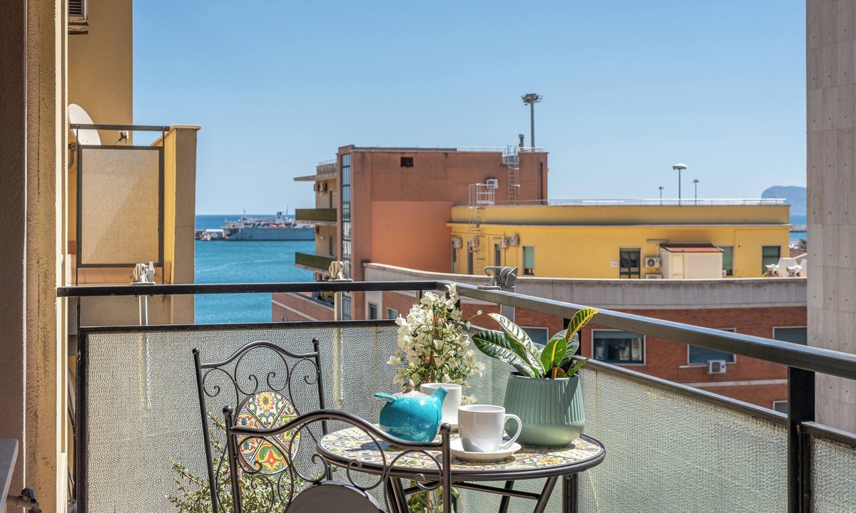 Borgo Vecchio Apartment | La Cassatella Family Home a 5-minute walk from the city center