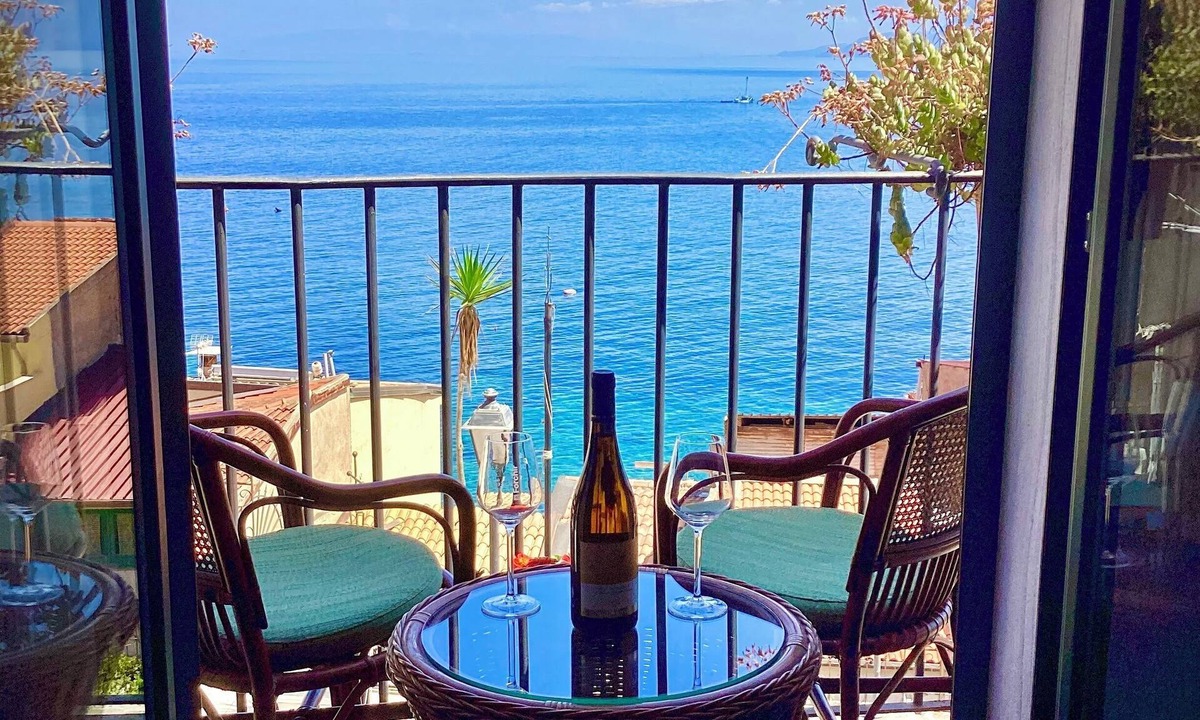 Scilla Bed & Breakfast | La Locandiera