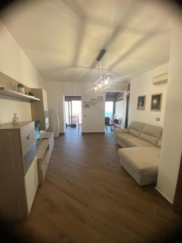 Sant'Agata di Militello Apartment | La terrazza sul mare