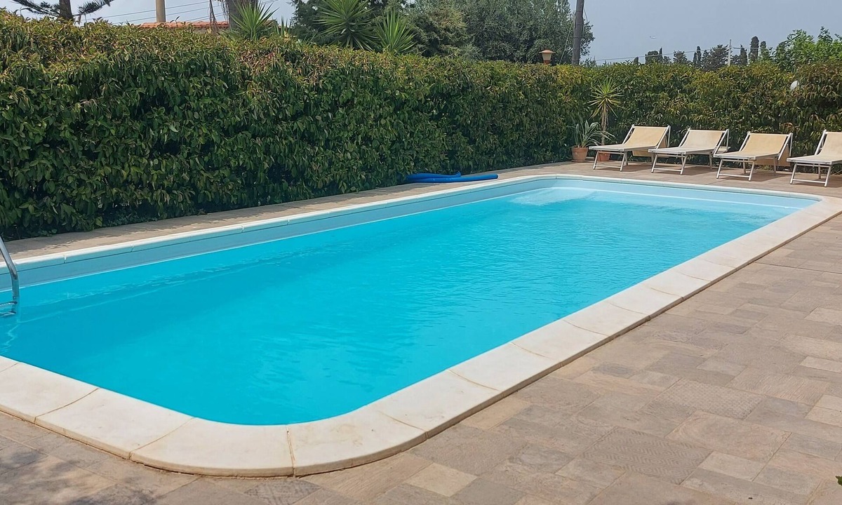 Terrasini Villa | Lemon’s villa at the little paternella cove