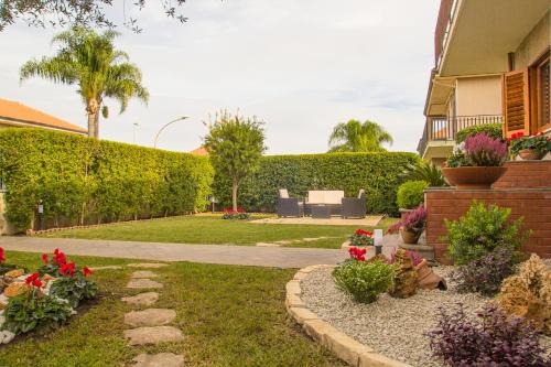 Riposto House | Lillà - Home and Garden